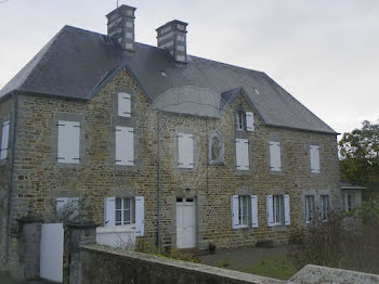 maison à Saint-Denis-le-Vêtu (50)