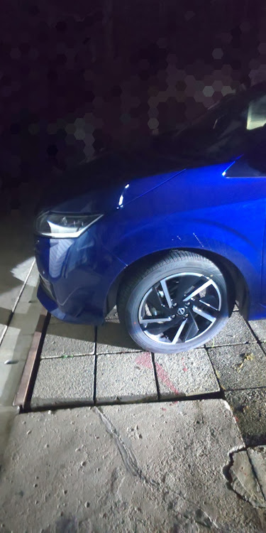 ルークスの#199・夏の交通安全県民運動・上から愛車・代車､新型ノートX・ナンバー合成アプリ活躍中🤗に関するカスタム事例の投稿画像6枚目