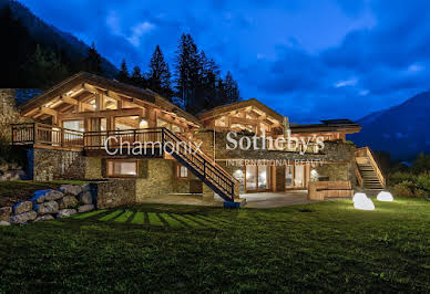 Chalet with terrace 3