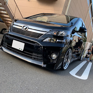 ヴェルファイア GGH20W
