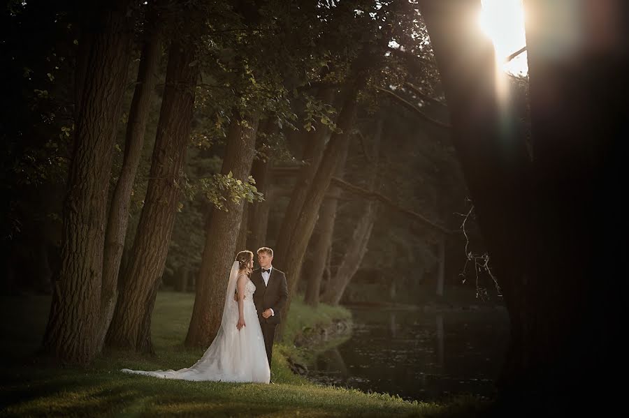 Fotografo di matrimoni Zbigniew Podemski (macromagic). Foto del 7 maggio