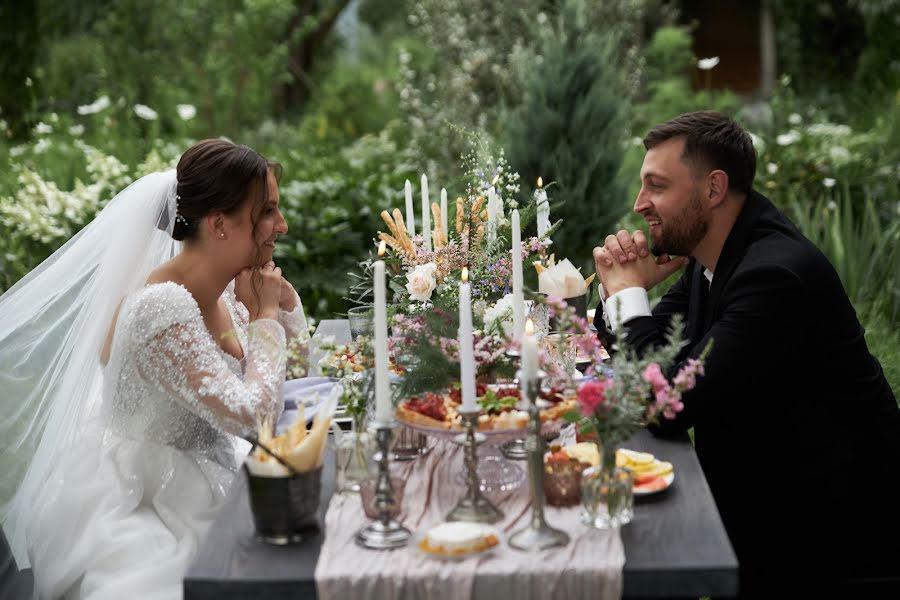 Fotografo di matrimoni Anna Bazhanova (annabazhanova). Foto del 23 ottobre 2023