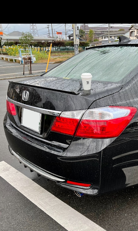 アコードのいつもイイネ&コメントありがとうございます🙇‍♂️・ゆっくり走ろう福岡県・雨☔️の日は、やっぱりイオンモール・凡用リアスポイラー取り替え・ショッピング&食事🍽に関するカスタム事例の投稿画像2枚目