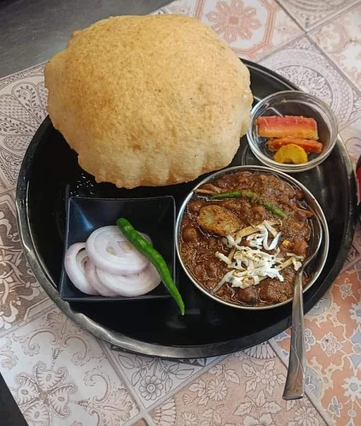 Paneer Chole Bhature