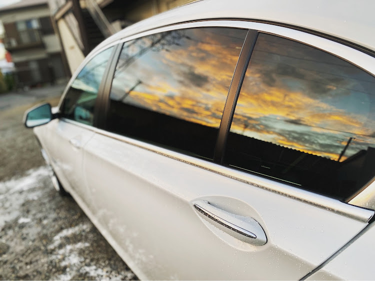 7シリーズの洗車・bmw・夕焼け・7シリーズ・車好きに関するカスタム事例の投稿画像1枚目