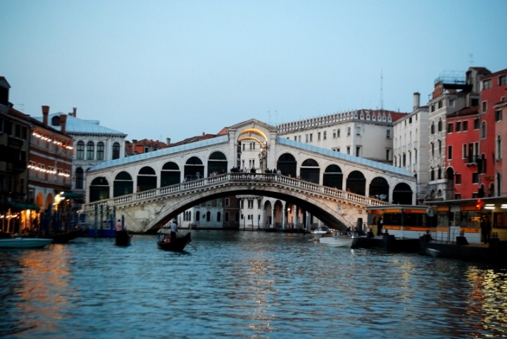 Rialto di Giovanni Coccoli