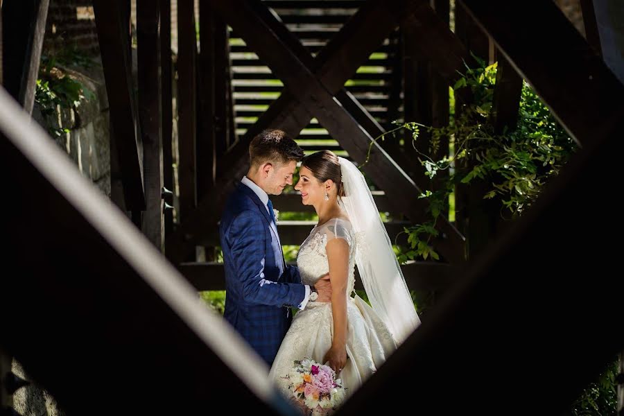 Fotografo di matrimoni Dan Alexa (danalexa). Foto del 2 agosto 2017