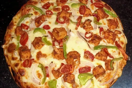 Schezwan Chilli Garlic Chicken Pizza