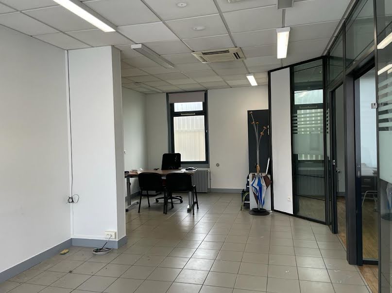 Location  locaux professionnels  61 m² à Houilles (78800), 1 500 €