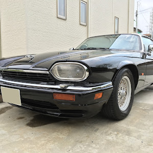 XJ-S