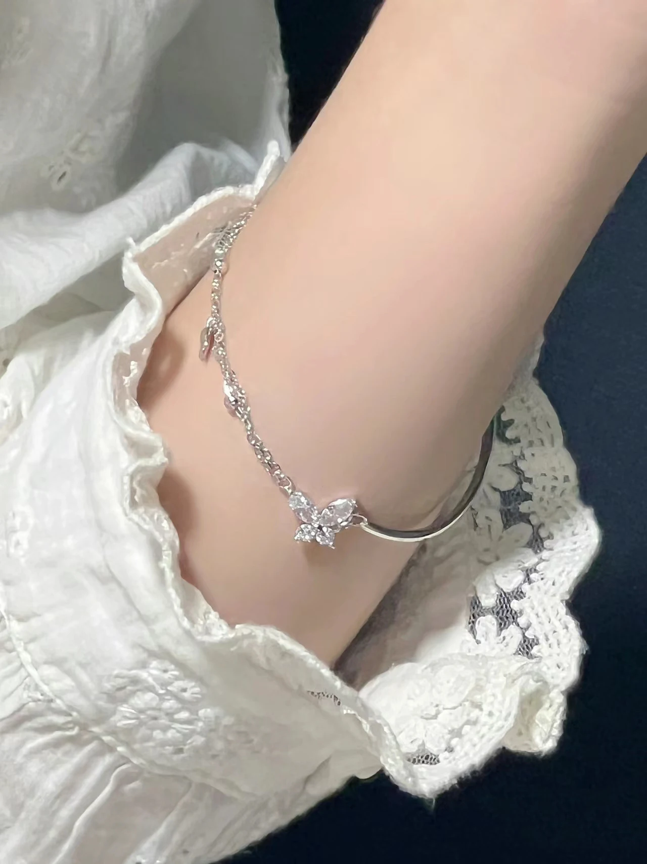 Title 4, Bracelet Féerique Papillon pour Femme