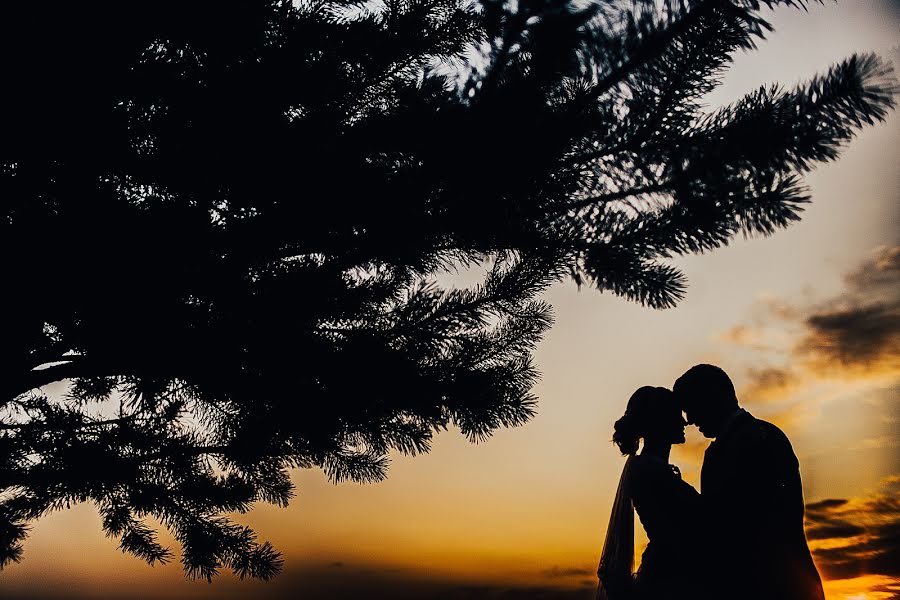 Svadobný fotograf Maks Pyanov (maxwed). Fotografia publikovaná 22. septembra 2019