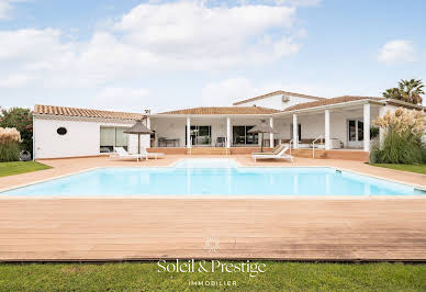 Maison avec piscine et terrasse 3