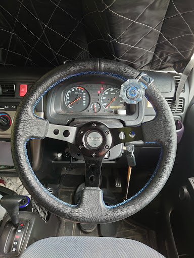 D1SPEC ステアリング33パイ オートゲージタコメーター ステアリング