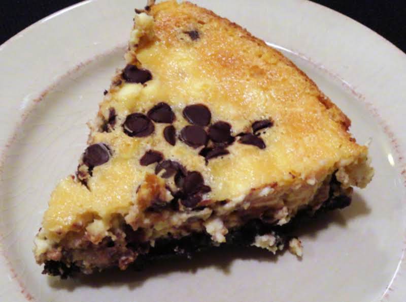 Chocolate Chip Cheesecake With Oreo Crust