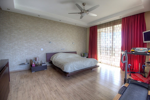 Maison avec piscine 2