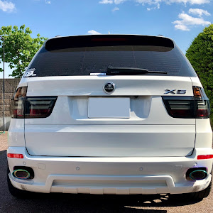 X5 E70