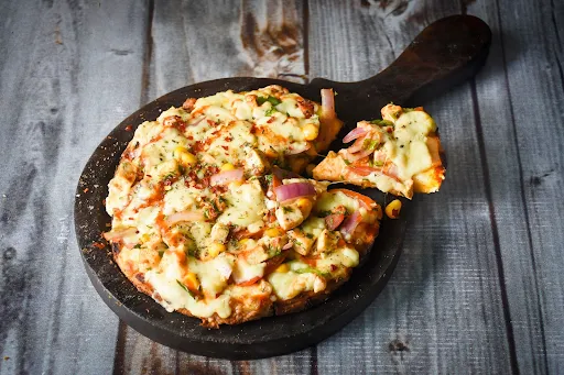 Paneer Jhol Jhal Pizza