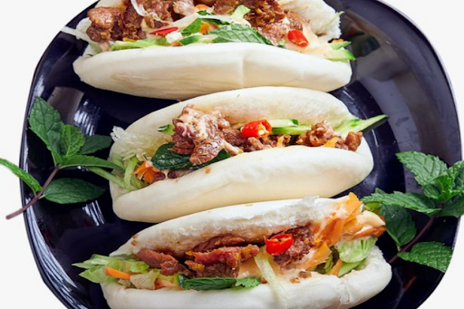 Classic Chilli Chicken Bao