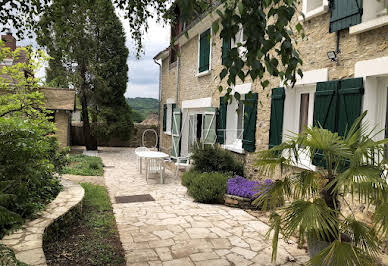 House with pool and terrace 10