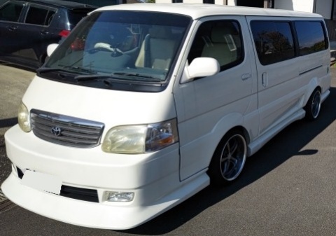 ハイエースの家族サービスは大事・#バニング・お待たせしました。に関するカスタム事例の投稿画像1枚目