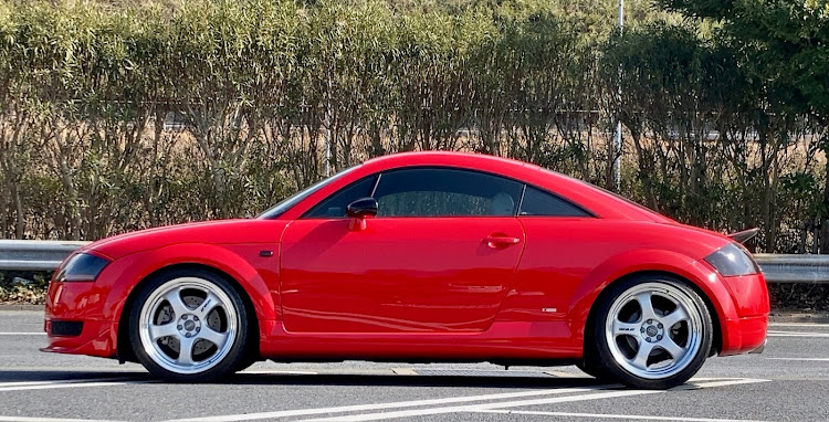 TT クーペのアウディのある生活・ドライブ・マイスターS1Rに関するカスタム事例の投稿画像2枚目