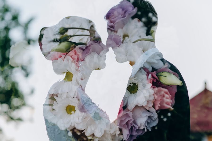 Fotógrafo de casamento Oleh Yarovka (uleh). Foto de 11 de outubro 2018