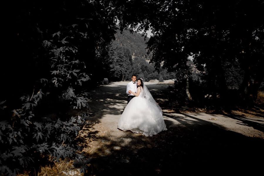 Fotógrafo de casamento Yasin Kiratli (kiratliyasin). Foto de 30 de agosto 2018