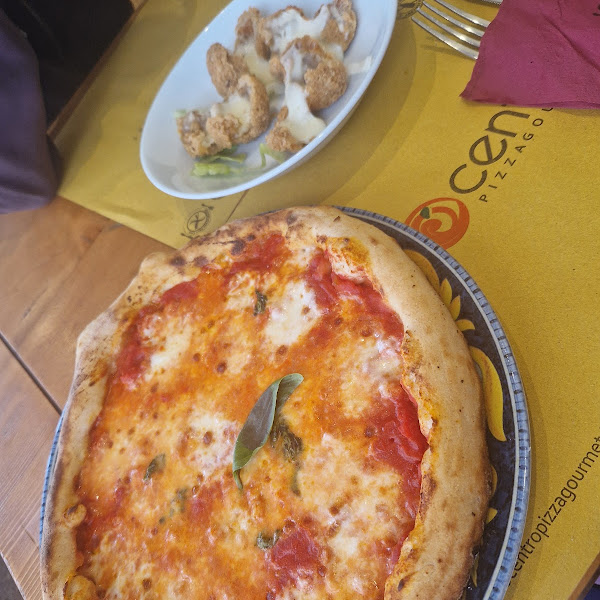 Pizza margherita