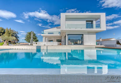 Maison avec piscine et terrasse 2