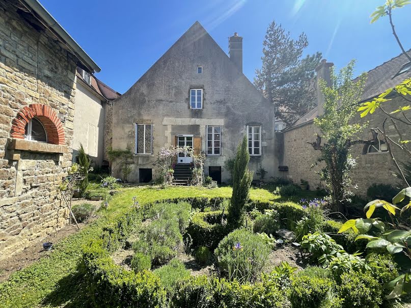 Vente maison 3 pièces 300 m² à Semur-en-Auxois (21140), 275 000 €