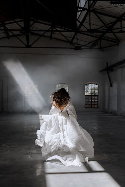 Wedding photographer Anastasija Finestories (anastasijaserge). Photo of 30 June 2020