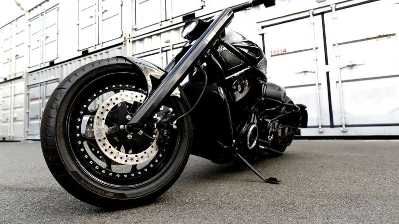 Harley Davidson V Rod "V-Rex" by Bad Land