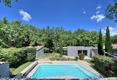 Villa avec piscine et terrasse 8