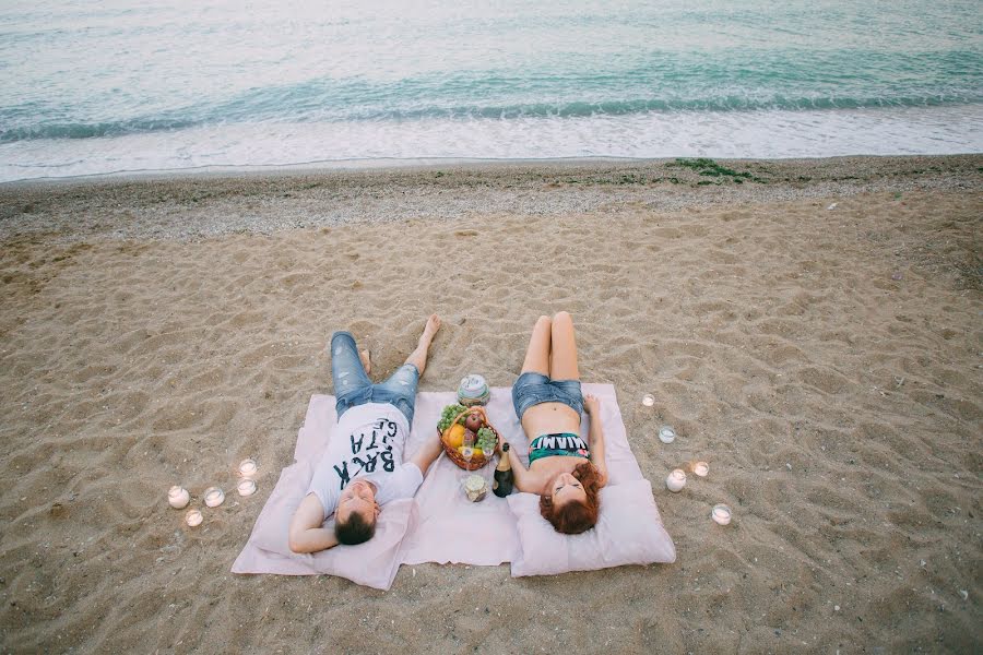 Fotografo di matrimoni Irina Moshnyackaya (imoshphoto). Foto del 9 agosto 2015