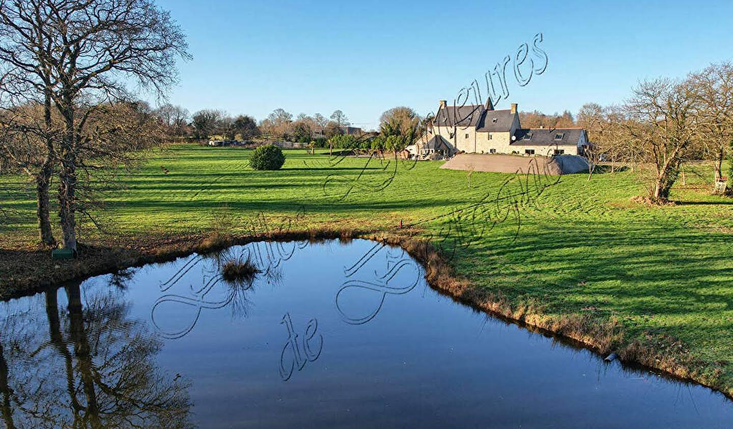 House with pool Guingamp