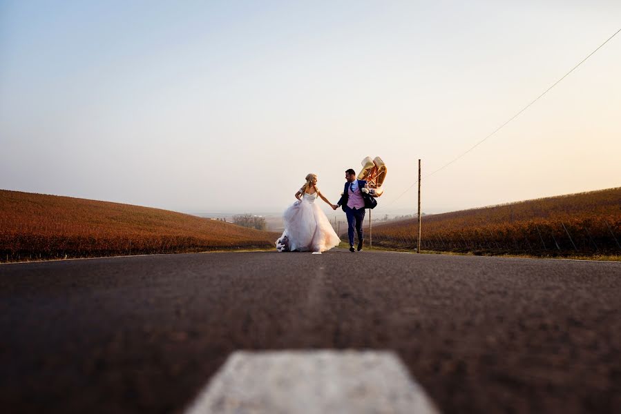 Wedding photographer Ioana Pintea (ioanapintea). Photo of 20 January 2018