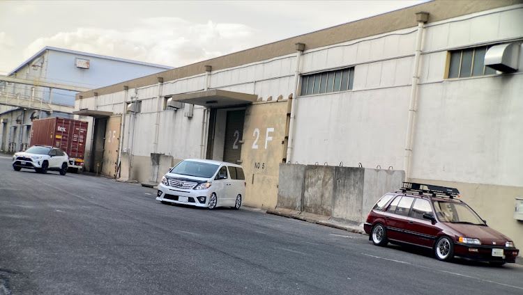 シビックシャトルのUSDM・四日市港・アルファード・RAV4・米国倶楽部に関するカスタム事例の投稿画像4枚目