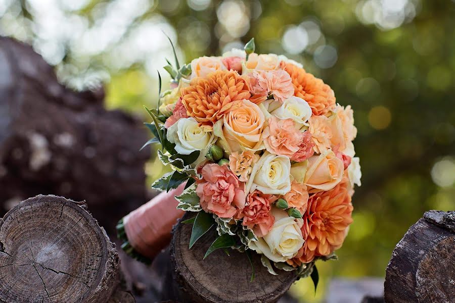 Fotografo di matrimoni Jindřiška Valachová (inulkafoto). Foto del 2 febbraio 2019