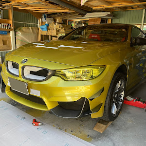 M4 クーペ