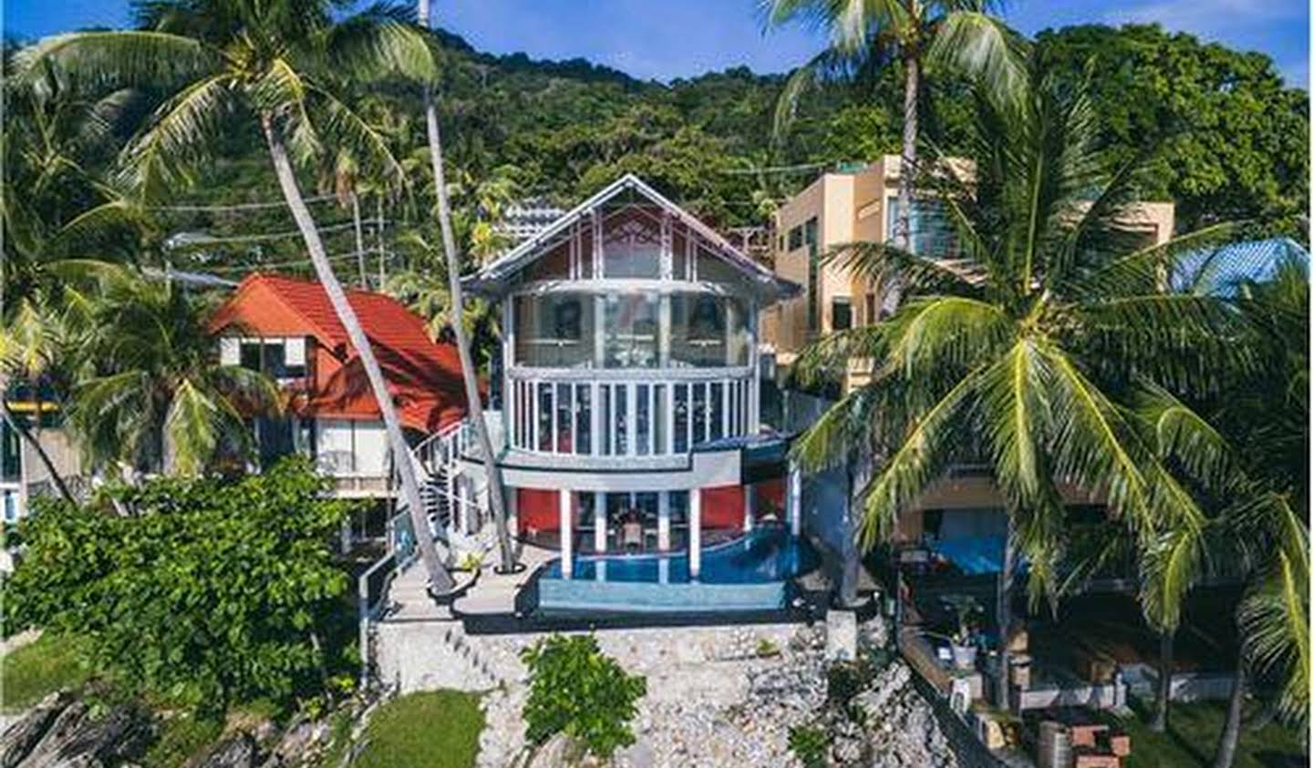 House with pool and terrace Phuket