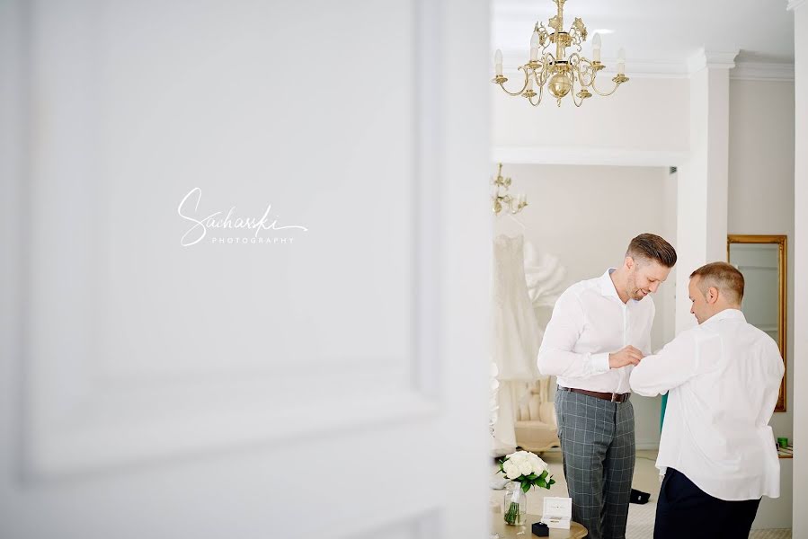 Fotografo di matrimoni Krzysztof Sacharski (sacharscy). Foto del 11 febbraio 2020