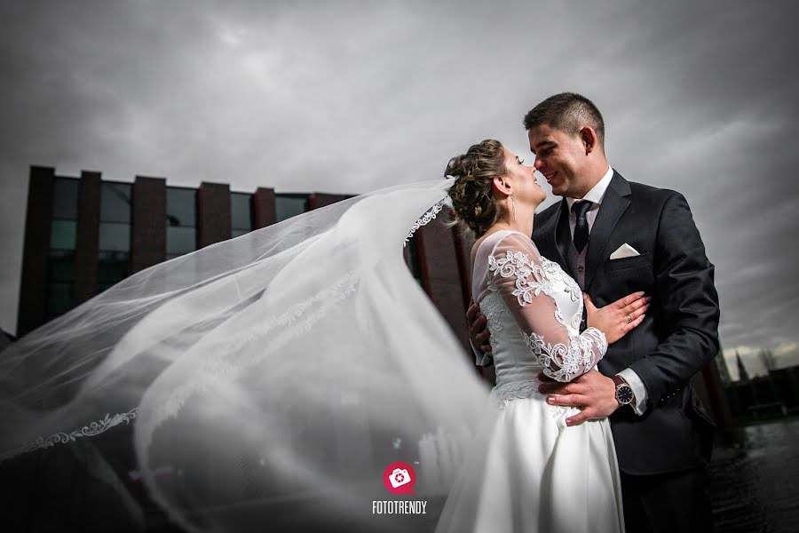 Wedding photographer Daniel Sulewski (fototrendy). Photo of 22 December 2017