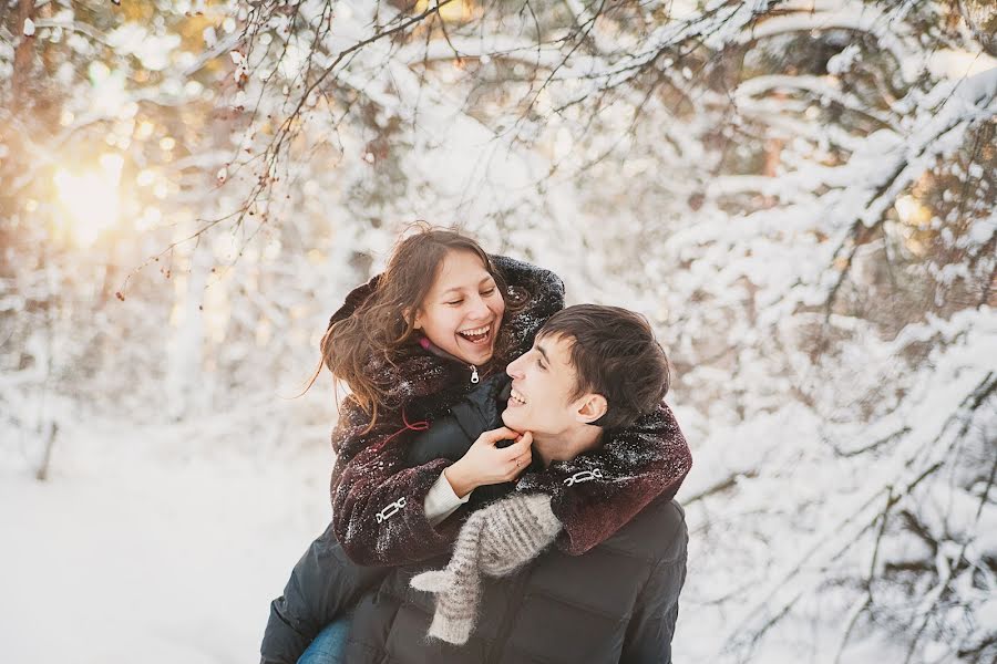 Wedding photographer Marina Levashova (marinery). Photo of 5 December 2014