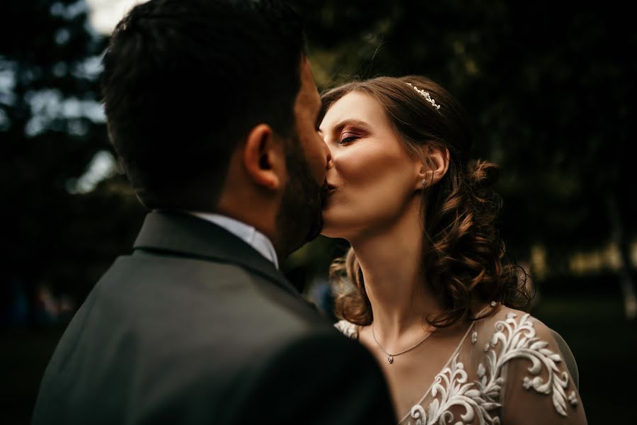 Fotografo di matrimoni Lucian Oancea (luciano). Foto del 13 agosto 2019