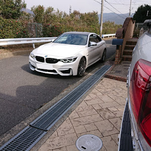 M4 クーペ