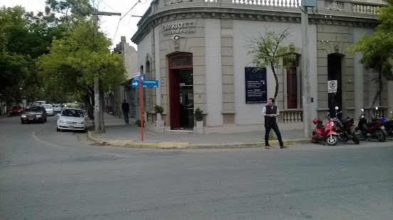 Centro de Ojos Capriotti Screenshots 0