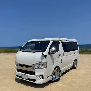 ハイエースバン TRH200V