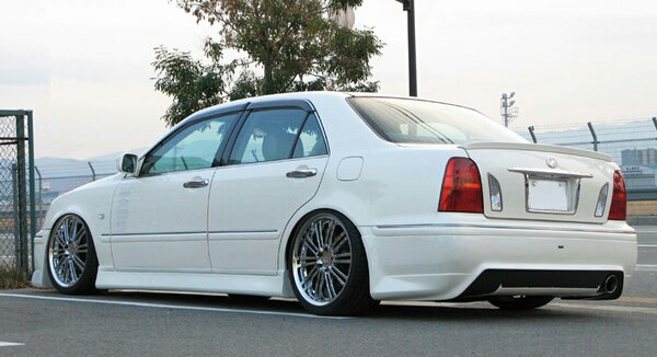 ユウキさんが投稿したプログレ・小さな高級車・新車当時400万円に関するカスタム事例の投稿画像3枚目