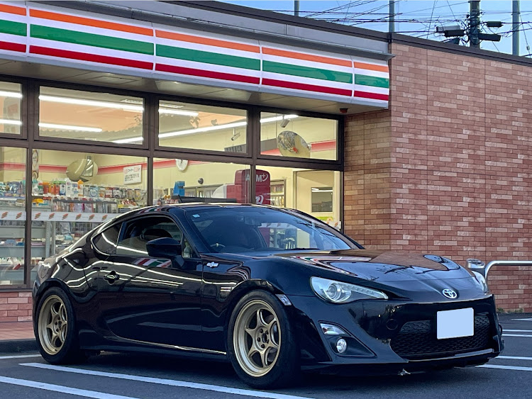 86のNS-2R・86 zn6・86/BRZ友の会・ホイール交換・ENKEI PF06に関するカスタム事例の投稿画像2枚目